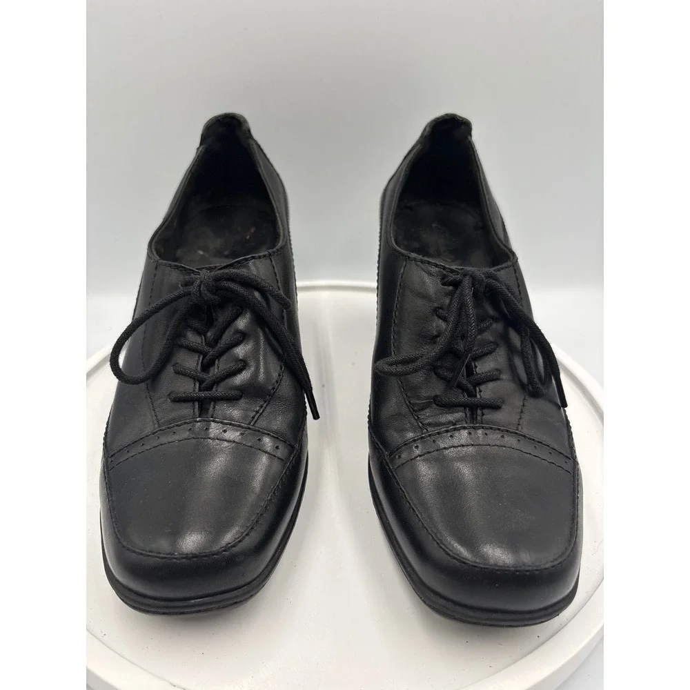 Clarks Leather Oxford Heels 7M Black Dark Academia Lace Up Block Heel 80424